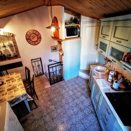 "Il Nido" Apartment Sermoneta Luaran gambar